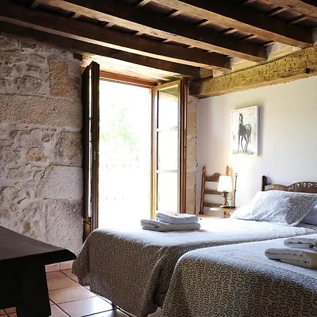 La Toba I Y Ii Country house *