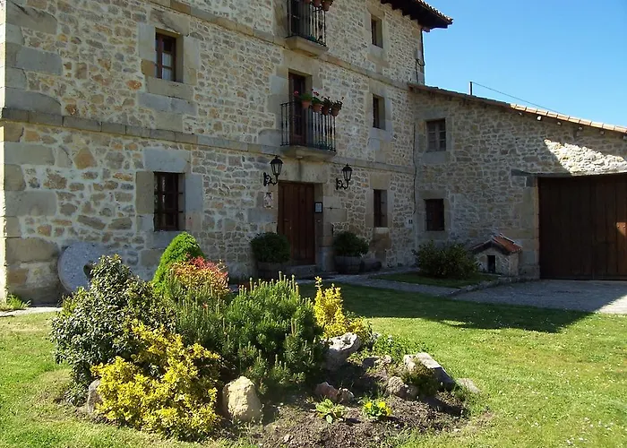 La Toba I Y Ii Country house Bezana