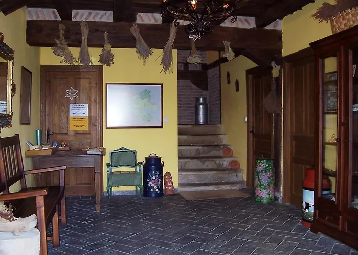 La Toba I Y Ii Country house *